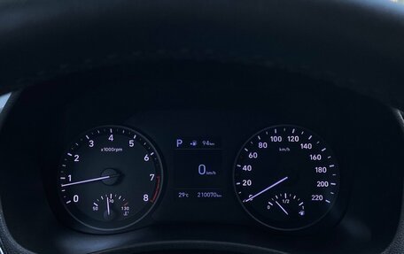 Hyundai Solaris II рестайлинг, 2018 год, 999 000 рублей, 18 фотография