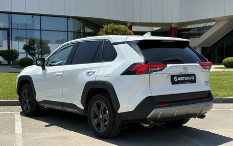 Toyota RAV4, 2022 год, 3 395 000 рублей, 7 фотография