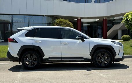 Toyota RAV4, 2022 год, 3 395 000 рублей, 4 фотография