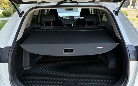 Toyota RAV4, 2022 год, 3 395 000 рублей, 38 фотография