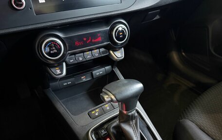 KIA Rio IV, 2021 год, 1 799 900 рублей, 12 фотография