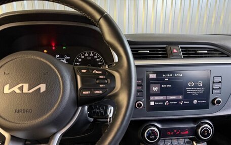 KIA Rio IV, 2021 год, 1 799 900 рублей, 10 фотография