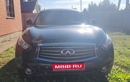 Infiniti FX II, 2013 год, 1 980 000 рублей, 2 фотография