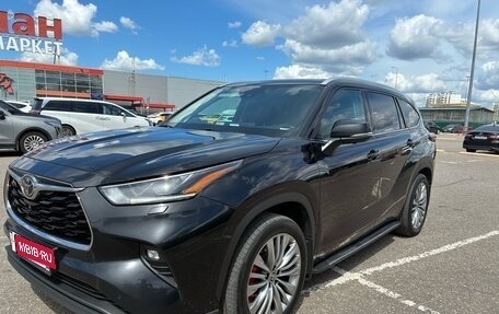 Toyota Highlander, 2023 год, 4 200 000 рублей, 2 фотография