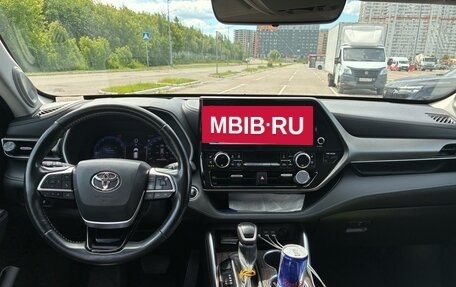 Toyota Highlander, 2023 год, 4 200 000 рублей, 8 фотография