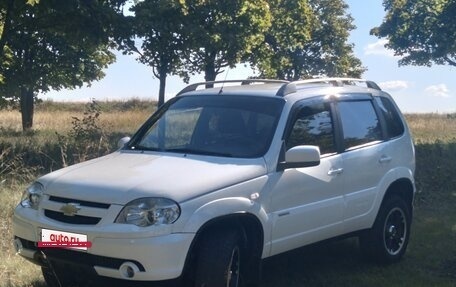 Chevrolet Niva I рестайлинг, 2013 год, 590 000 рублей, 2 фотография