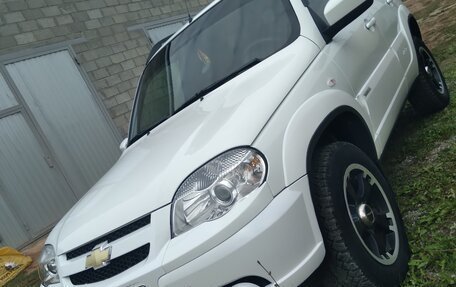 Chevrolet Niva I рестайлинг, 2013 год, 590 000 рублей, 12 фотография
