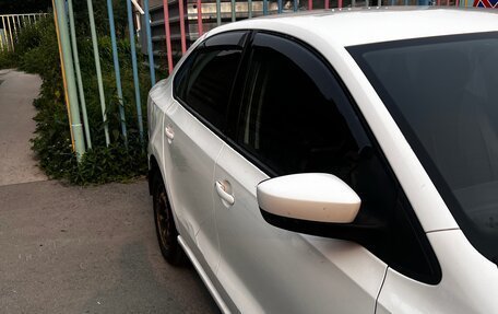 Volkswagen Polo VI (EU Market), 2012 год, 500 000 рублей, 2 фотография