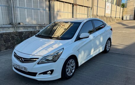Hyundai Solaris II рестайлинг, 2016 год, 500 000 рублей, 3 фотография
