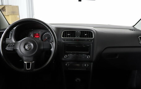 Volkswagen Polo VI (EU Market), 2011 год, 619 990 рублей, 13 фотография