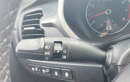 KIA Rio IV, 2021 год, 1 784 000 рублей, 18 фотография