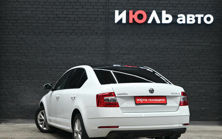 Skoda Octavia, 2017 год, 1 805 000 рублей, 4 фотография
