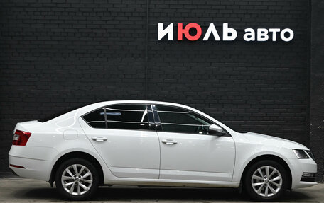 Skoda Octavia, 2017 год, 1 805 000 рублей, 9 фотография