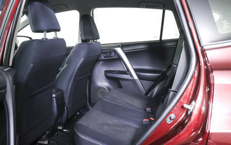 Toyota RAV4, 2017 год, 2 390 000 рублей, 12 фотография
