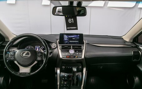 Lexus NX I, 2018 год, 3 290 000 рублей, 16 фотография