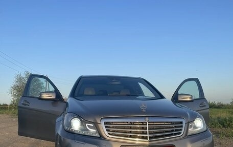 Mercedes-Benz C-Класс, 2013 год, 145 000 рублей, 1 фотография