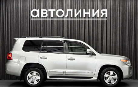 Toyota Land Cruiser 200, 2014 год, 3 600 000 рублей, 6 фотография