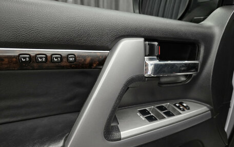 Toyota Land Cruiser 200, 2014 год, 3 600 000 рублей, 21 фотография