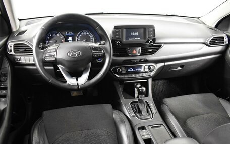 Hyundai i30 III, 2017 год, 1 306 900 рублей, 6 фотография