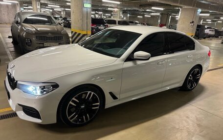 BMW 5 серия, 2019 год, 4 050 000 рублей, 5 фотография