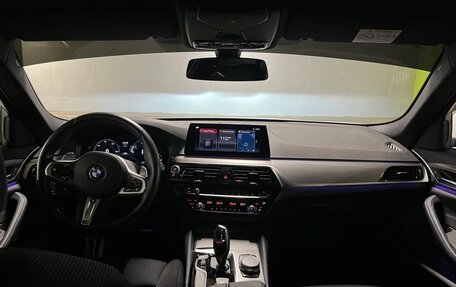 BMW 5 серия, 2019 год, 4 050 000 рублей, 16 фотография