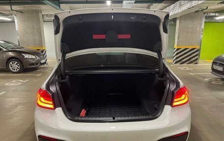 BMW 5 серия, 2019 год, 4 050 000 рублей, 18 фотография