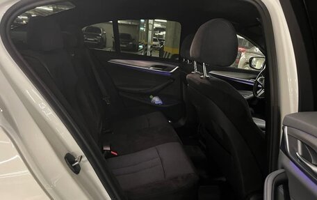 BMW 5 серия, 2019 год, 4 050 000 рублей, 24 фотография