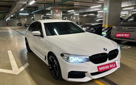 BMW 5 серия, 2019 год, 4 050 000 рублей, 28 фотография