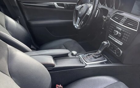 Mercedes-Benz C-Класс, 2013 год, 145 000 рублей, 2 фотография