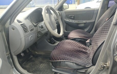 Hyundai Accent II, 2004 год, 385 000 рублей, 7 фотография