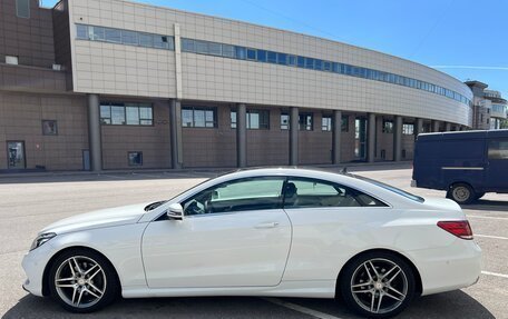 Mercedes-Benz E-Класс, 2015 год, 2 180 000 рублей, 11 фотография