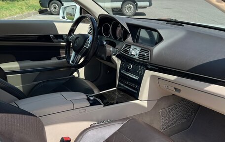 Mercedes-Benz E-Класс, 2015 год, 2 180 000 рублей, 14 фотография