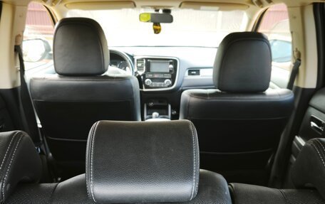 Mitsubishi Outlander III рестайлинг 3, 2013 год, 1 150 000 рублей, 7 фотография