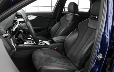 Audi A4, 2021 год, 3 990 000 рублей, 9 фотография
