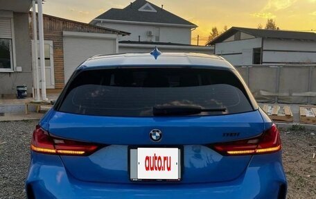 BMW 1 серия, 2023 год, 1 300 000 рублей, 10 фотография
