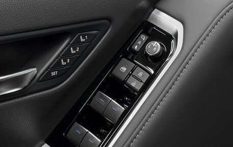 Toyota Land Cruiser, 2022 год, 12 499 900 рублей, 11 фотография