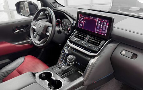 Toyota Land Cruiser, 2022 год, 12 499 900 рублей, 9 фотография