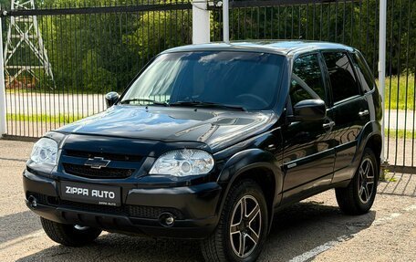 Chevrolet Niva I рестайлинг, 2016 год, 799 000 рублей, 3 фотография