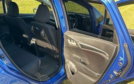 Honda Fit III, 2017 год, 950 000 рублей, 2 фотография