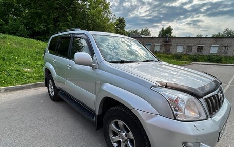 Toyota Land Cruiser Prado 120 рестайлинг, 2008 год, 2 290 000 рублей, 3 фотография