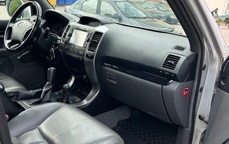 Toyota Land Cruiser Prado 120 рестайлинг, 2008 год, 2 290 000 рублей, 12 фотография