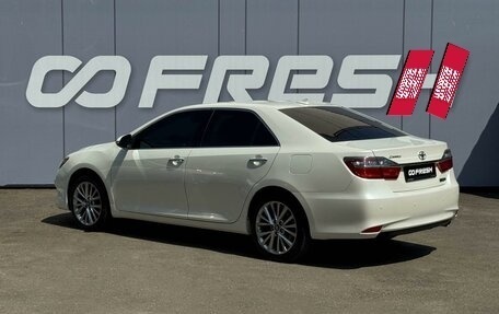 Toyota Camry, 2018 год, 2 399 000 рублей, 2 фотография