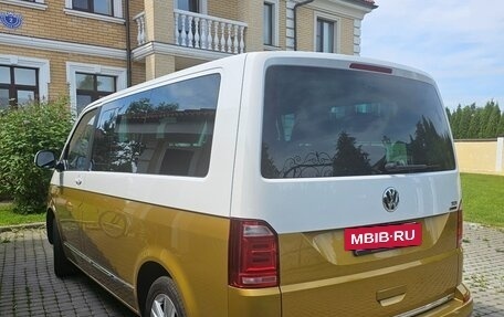 Volkswagen Multivan T6 рестайлинг, 2017 год, 4 200 000 рублей, 6 фотография