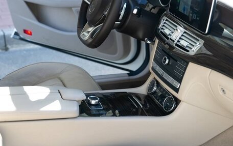 Mercedes-Benz CLS, 2016 год, 3 950 000 рублей, 20 фотография