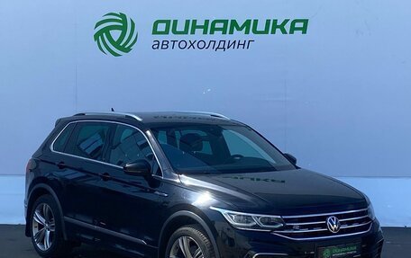 Volkswagen Tiguan II, 2021 год, 3 550 000 рублей, 3 фотография