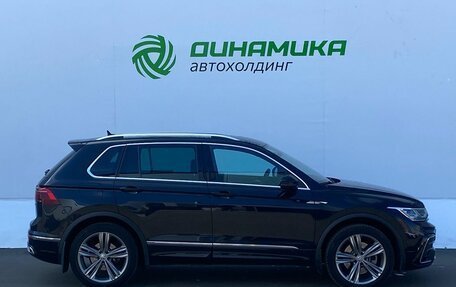 Volkswagen Tiguan II, 2021 год, 3 550 000 рублей, 4 фотография