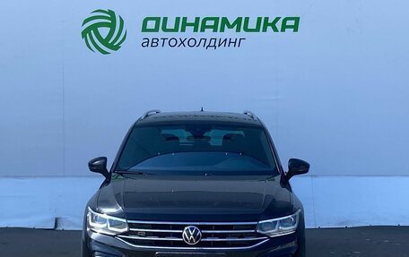 Volkswagen Tiguan II, 2021 год, 3 550 000 рублей, 2 фотография