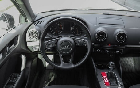 Audi A3, 2019 год, 2 049 000 рублей, 14 фотография