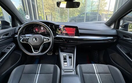 Volkswagen Golf VIII, 2020 год, 2 690 000 рублей, 11 фотография