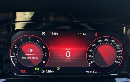 Volkswagen Golf VIII, 2020 год, 2 690 000 рублей, 21 фотография